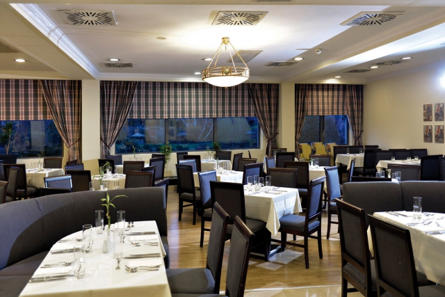 Restaurantbereich Leonardo Hotels Budapest, Ungarn